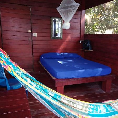 Howlers Bay Cabin And Camping Boca Chica Extérieur photo